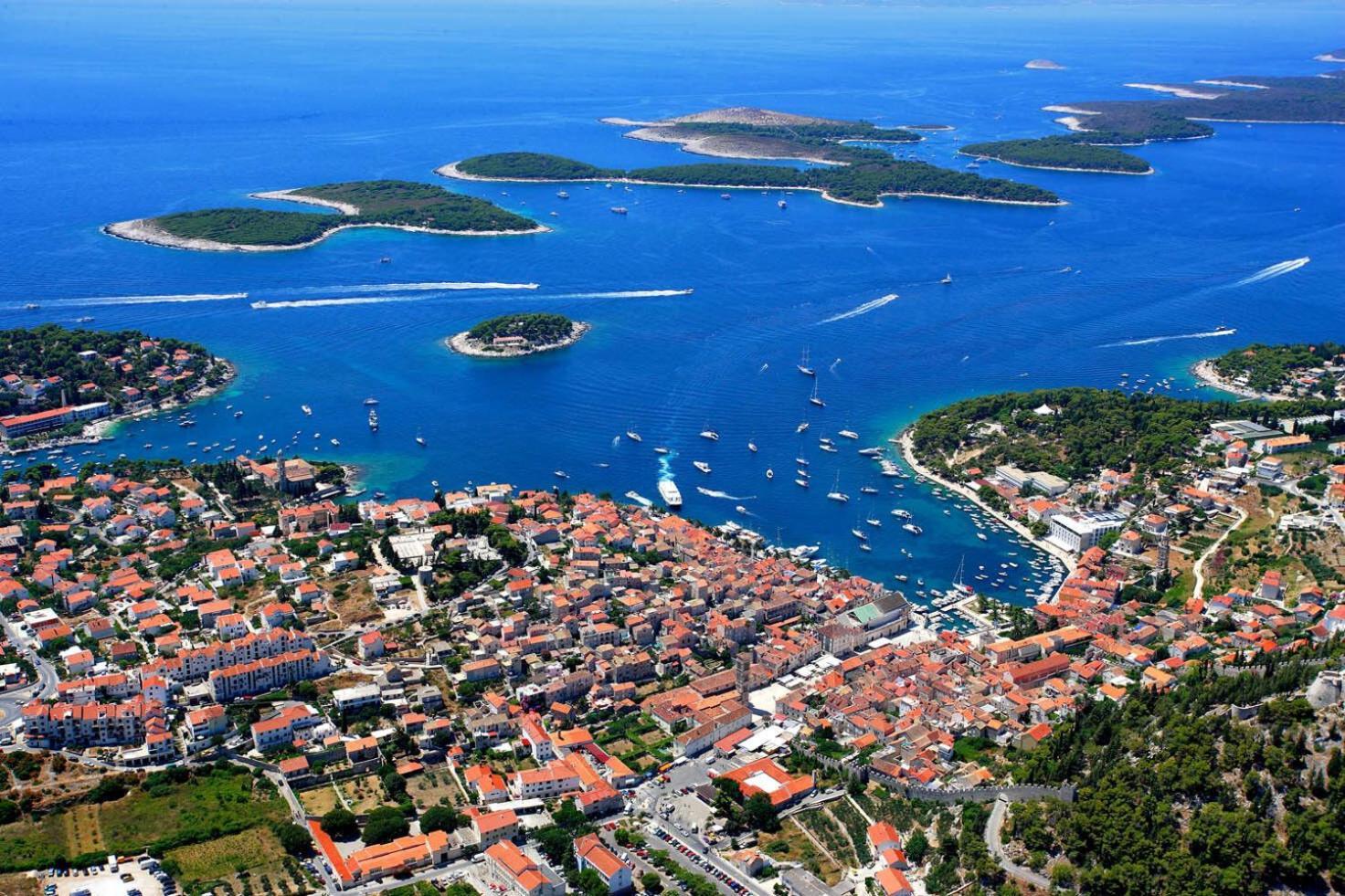 Apartment Eta Hvar Town Exterior photo